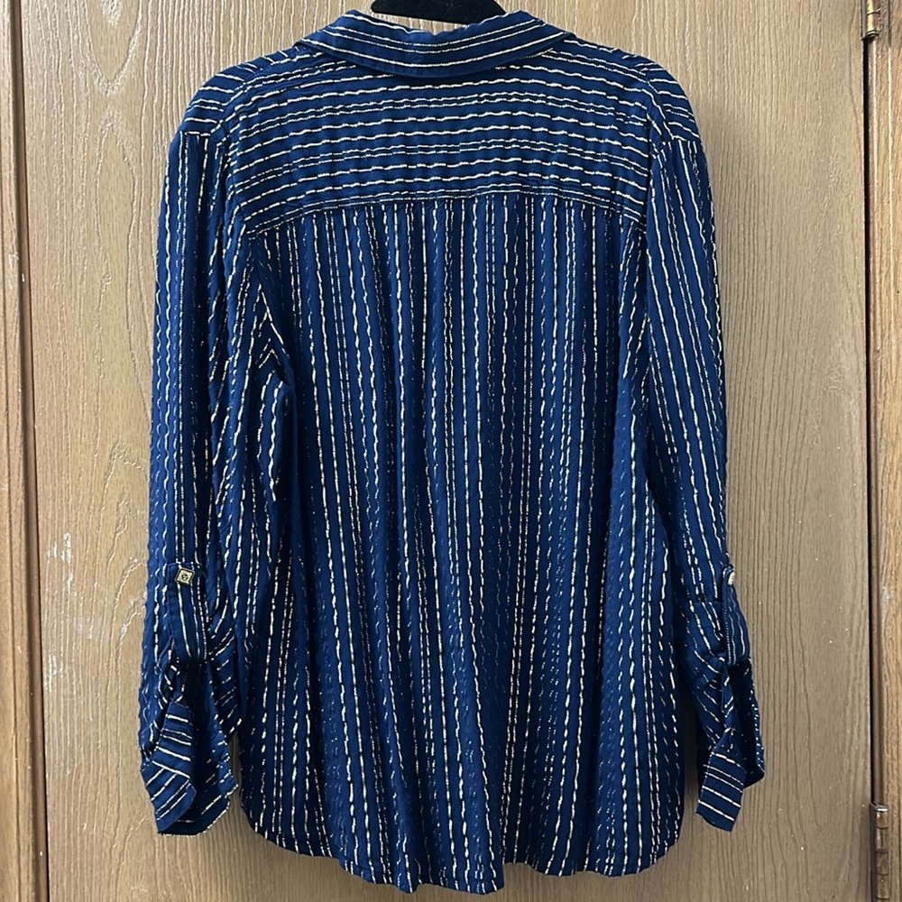 Anne Klein Navy Blue/Gold Shirt - Picture 4 of 4